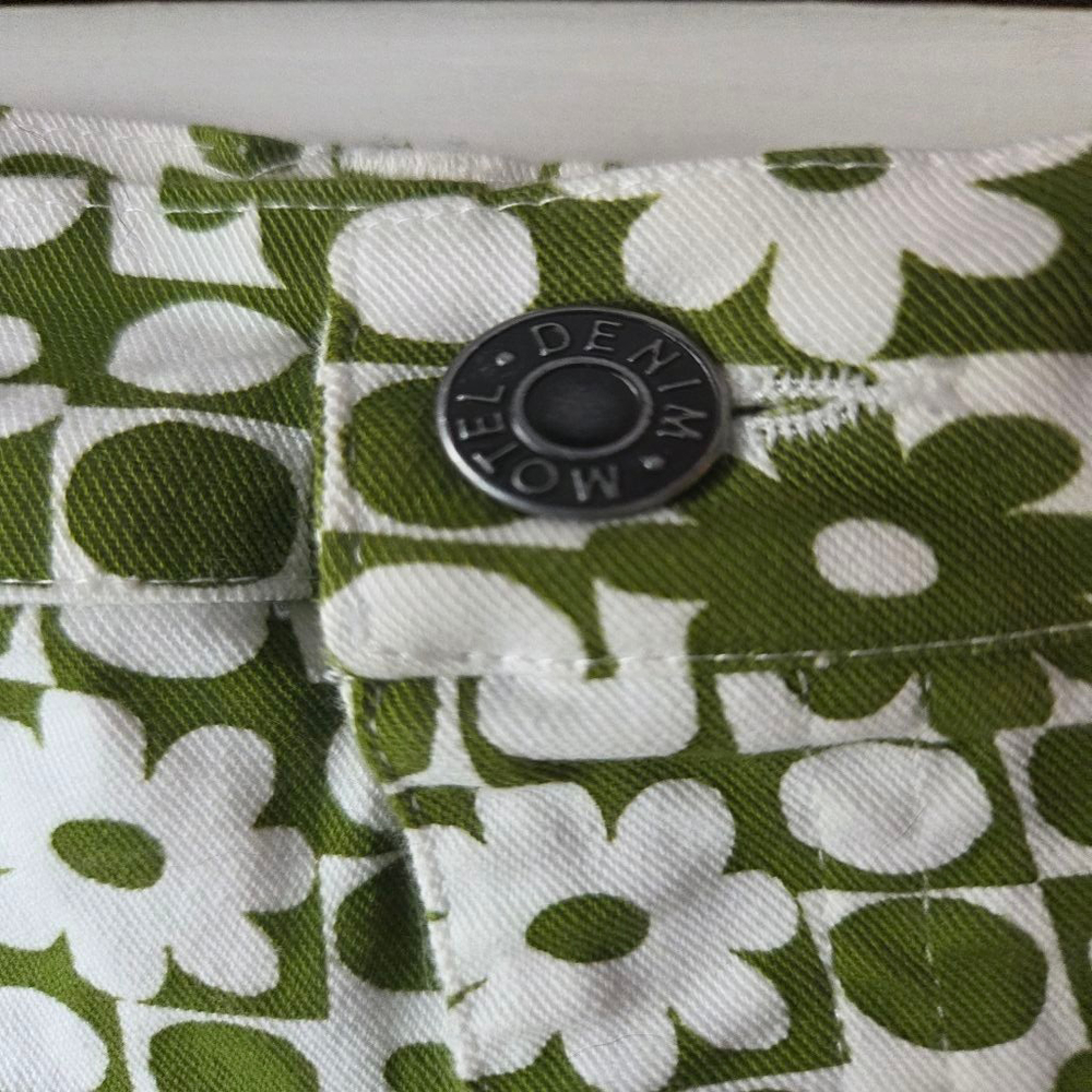 Motel Denim handmade cotton stretchy wide leg green and white flower pants - Picture 3 of 11